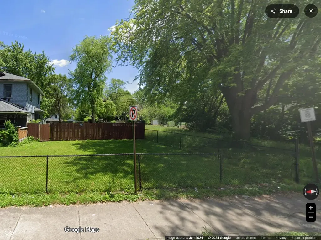 945 N Lasalle Street Indianapolis IN 46201