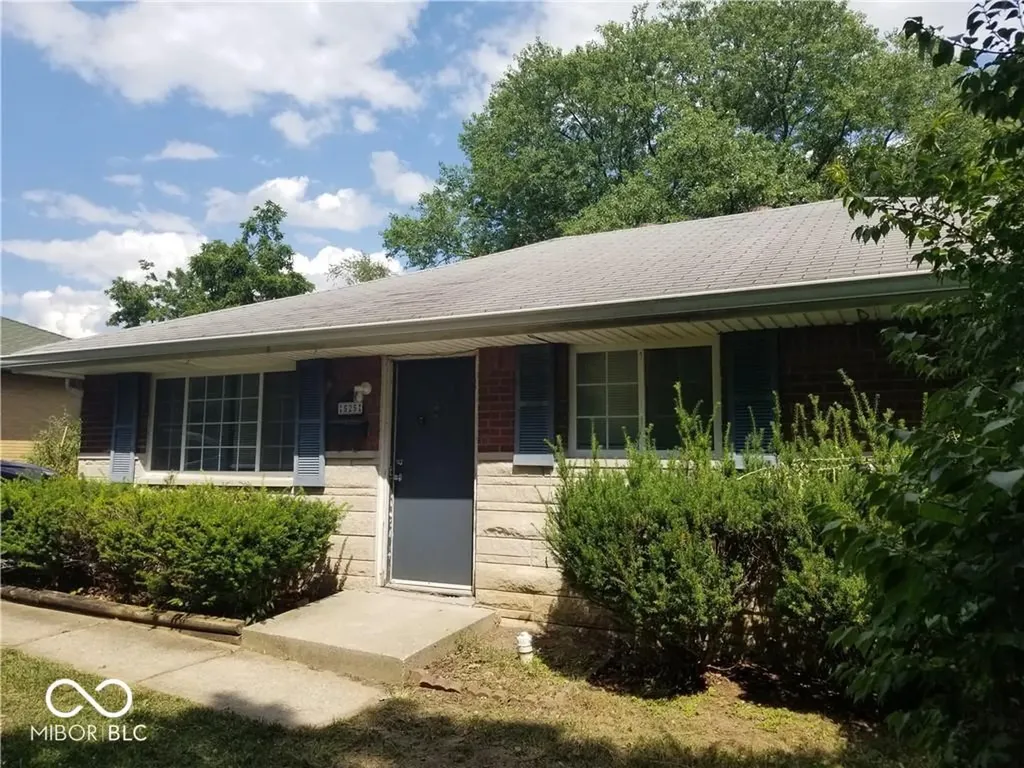525 S 4th Avenue Beech Grove IN 46107