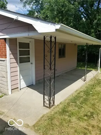 525 S 4th Avenue Beech Grove IN 46107