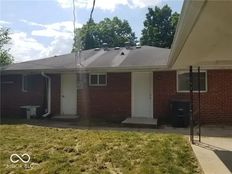 525 S 4th Avenue Beech Grove IN 46107