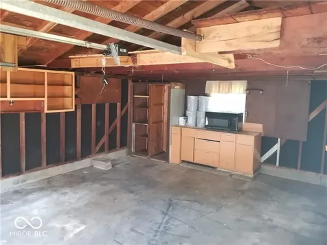 525 S 4th Avenue Beech Grove IN 46107