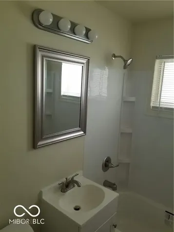 525 S 4th Avenue Beech Grove IN 46107