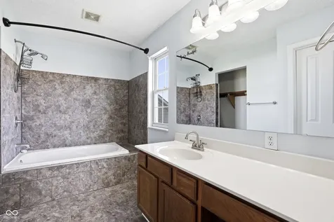 11148 Sanabria Drive Indianapolis IN 46235