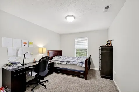 15472 Old Pond Circle Noblesville IN 46060