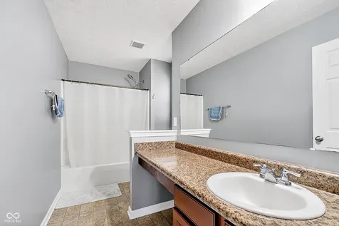15472 Old Pond Circle Noblesville IN 46060