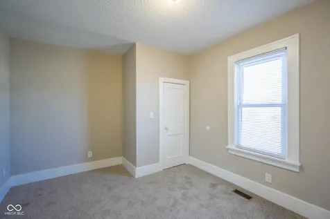 1423 Fountain Street Anderson IN 46016