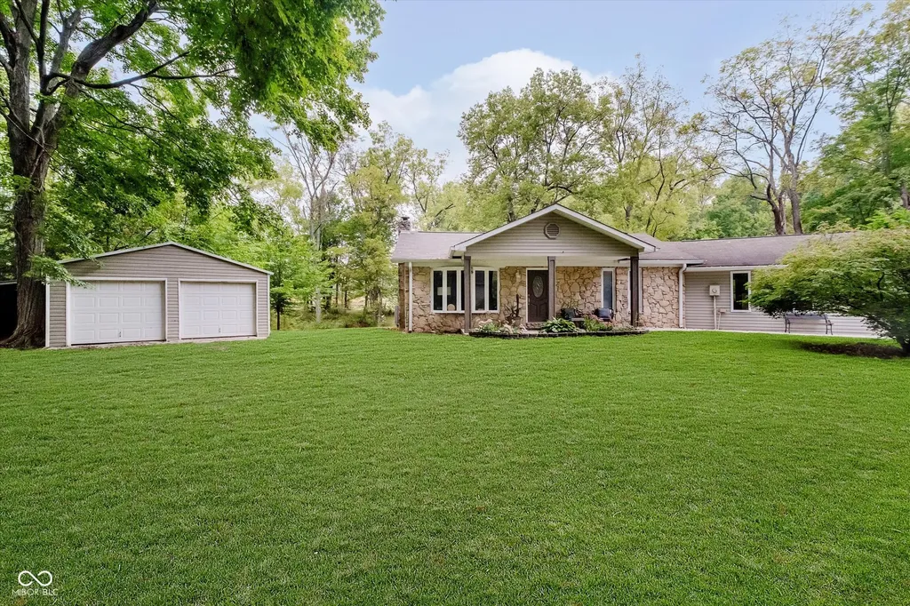 9131 E 256th Street Arcadia IN 46030