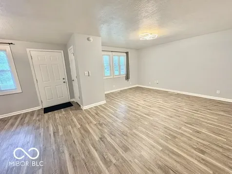 5219 N Sadlier Drive Indianapolis IN 46226