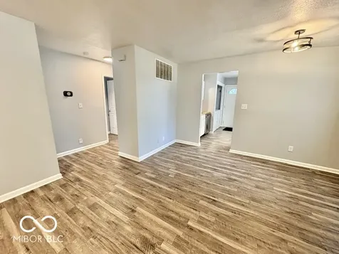5219 N Sadlier Drive Indianapolis IN 46226