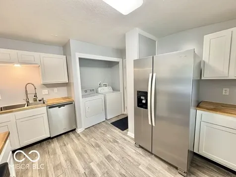 5219 N Sadlier Drive Indianapolis IN 46226
