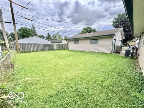5219 N Sadlier Drive Indianapolis IN 46226