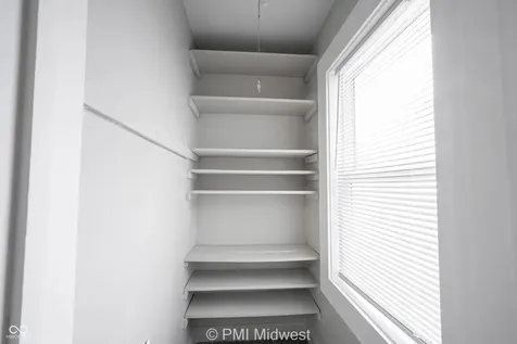 281 N Mount Street Indianapolis IN 46222