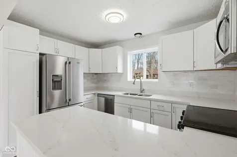 1429 Timber Trail Greenwood IN 46142