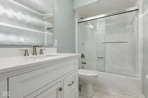 1429 Timber Trail Greenwood IN 46142