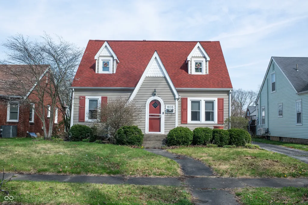 1635 Gilmore Street Columbus IN 47201