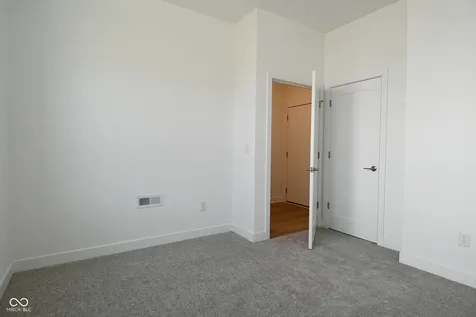 2454 Peoples Drive Indianapolis IN 46205