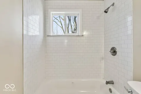 7840 Roseway Court Indianapolis IN 46226