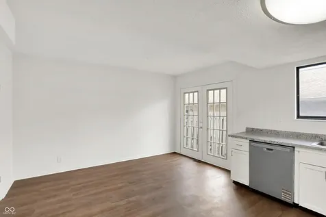 1935 Bridgton Court Indianapolis IN 46219