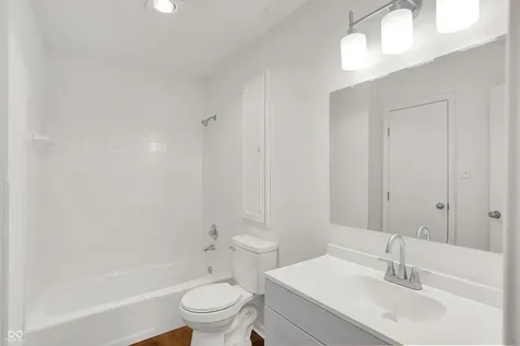 1935 Bridgton Court Indianapolis IN 46219