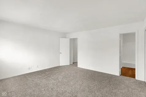 1935 Bridgton Court Indianapolis IN 46219