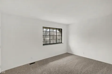 1935 Bridgton Court Indianapolis IN 46219
