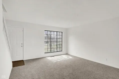1935 Bridgton Court Indianapolis IN 46219