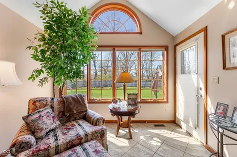 2534 Chestnut Street Columbus IN 47201