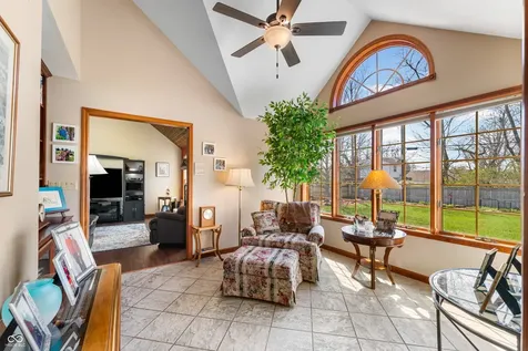 2534 Chestnut Street Columbus IN 47201