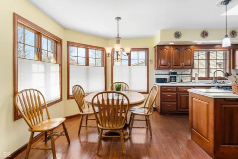 2534 Chestnut Street Columbus IN 47201