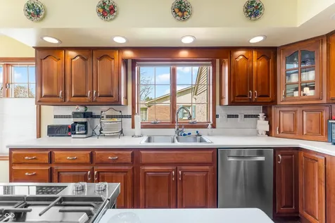 2534 Chestnut Street Columbus IN 47201