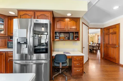 2534 Chestnut Street Columbus IN 47201