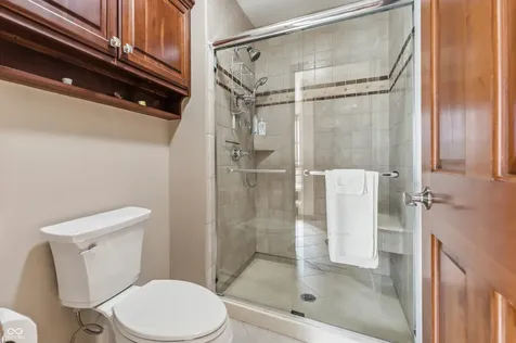 2534 Chestnut Street Columbus IN 47201