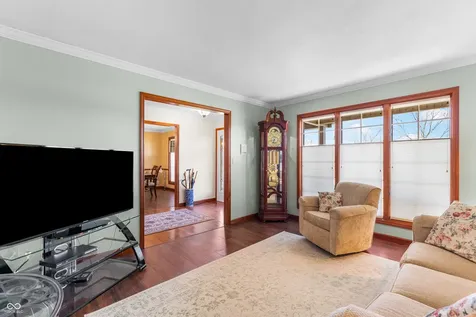 2534 Chestnut Street Columbus IN 47201