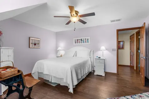 2534 Chestnut Street Columbus IN 47201