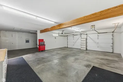 2534 Chestnut Street Columbus IN 47201