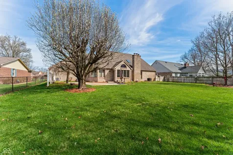 2534 Chestnut Street Columbus IN 47201