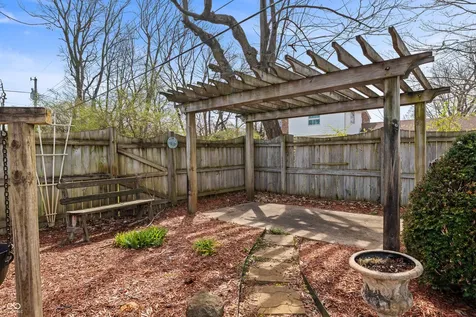 2534 Chestnut Street Columbus IN 47201
