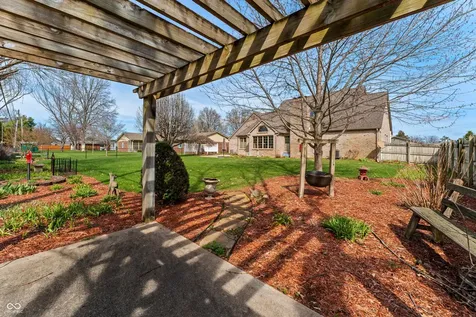 2534 Chestnut Street Columbus IN 47201