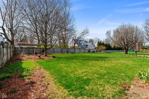2534 Chestnut Street Columbus IN 47201