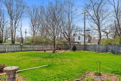 2534 Chestnut Street Columbus IN 47201