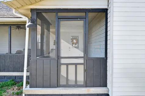 7120 N 250 E Columbus IN 47203