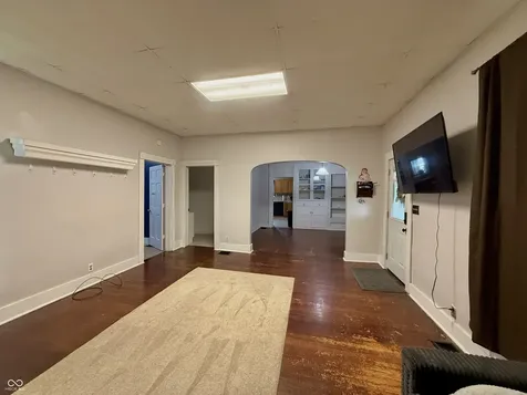 7120 N 250 E Columbus IN 47203