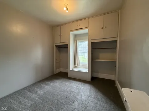 7120 N 250 E Columbus IN 47203