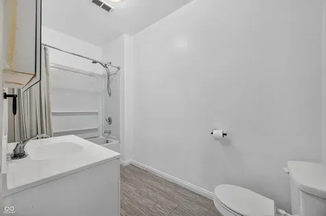 7120 N 250 E Columbus IN 47203
