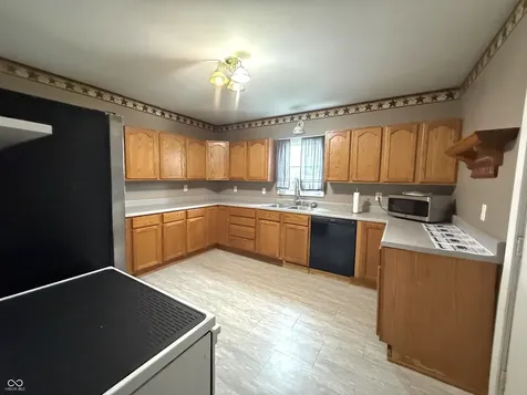 7120 N 250 E Columbus IN 47203