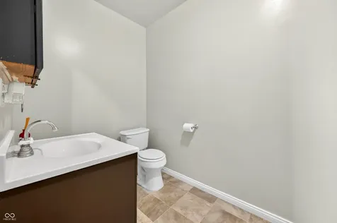 7120 N 250 E Columbus IN 47203