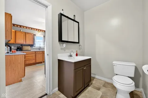 7120 N 250 E Columbus IN 47203