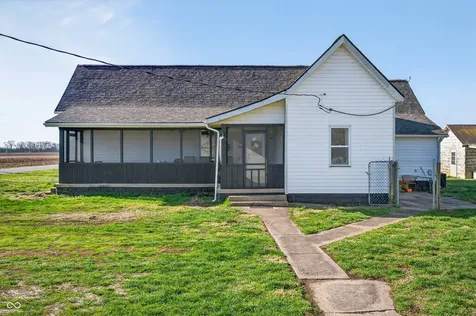 7120 N 250 E Columbus IN 47203