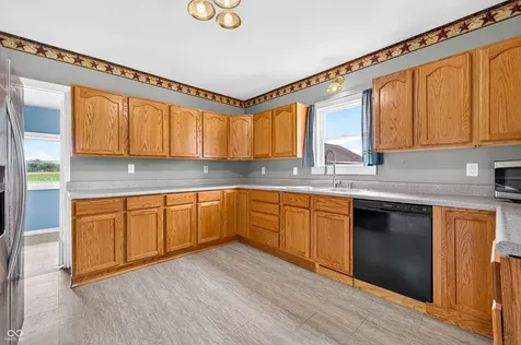 7120 N 250 E Columbus IN 47203