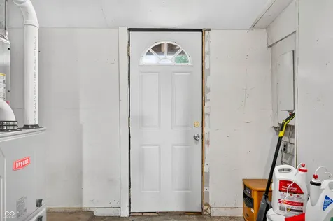 7120 N 250 E Columbus IN 47203